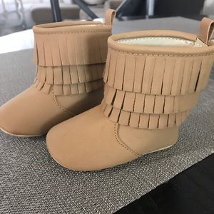 Old Navy Fringe boot 6-12 months